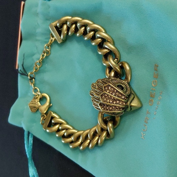 KURT GEIGER LONDON Gold-Tone Chain Bracelet with Eagle Embellished Charm - Picture 6 of 8